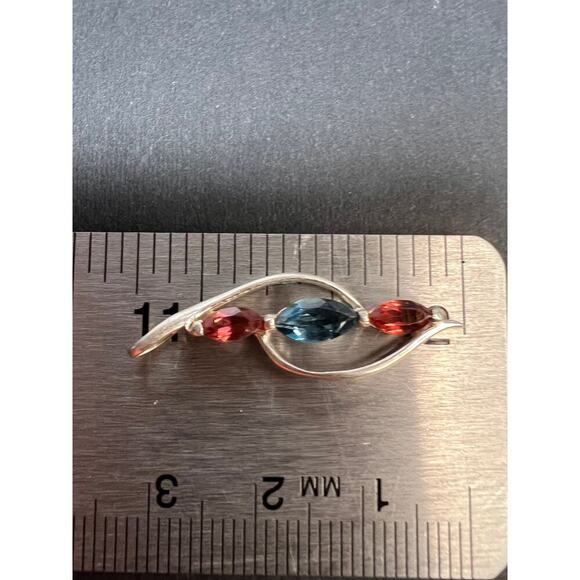 NEW Garnet and blue topaz sterling silver bypass pendant - Picture 5 of 6